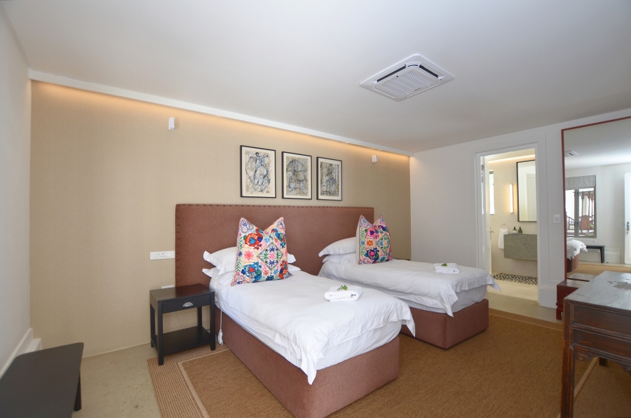 5 Bedroom Property for Sale in Riebeek Kasteel Western Cape